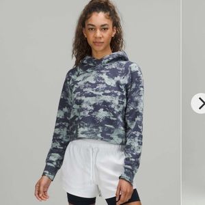 NWT Loungeful Cropped Hoodie Heritage Camo Wash